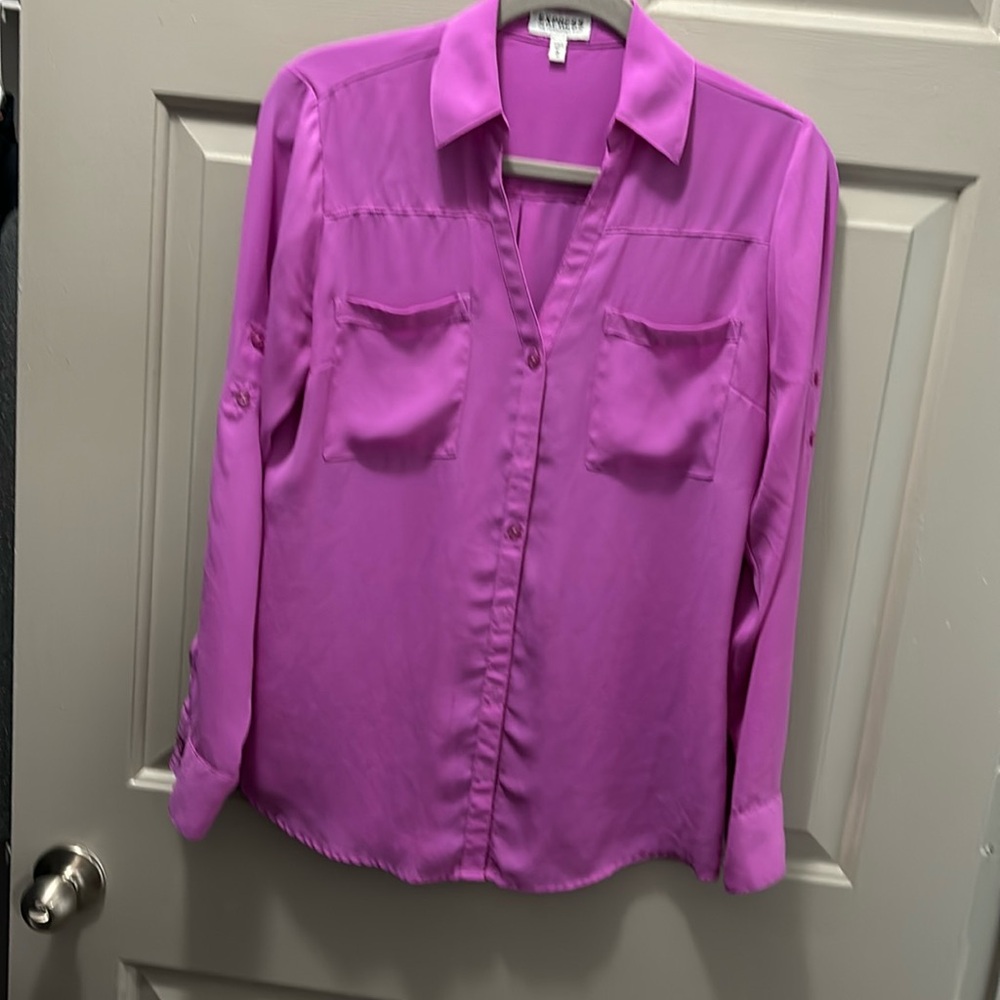 Women’s Express Portofino button down top size medium